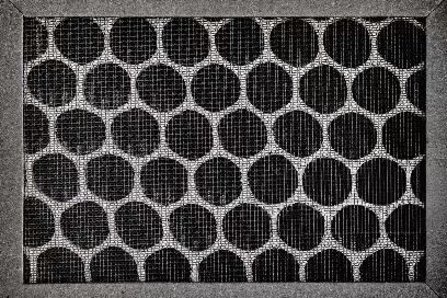 Grid design bath mat